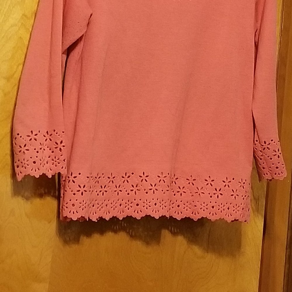 COPY - COPY - Laser Cut Peach Top - Picture 2 of 9